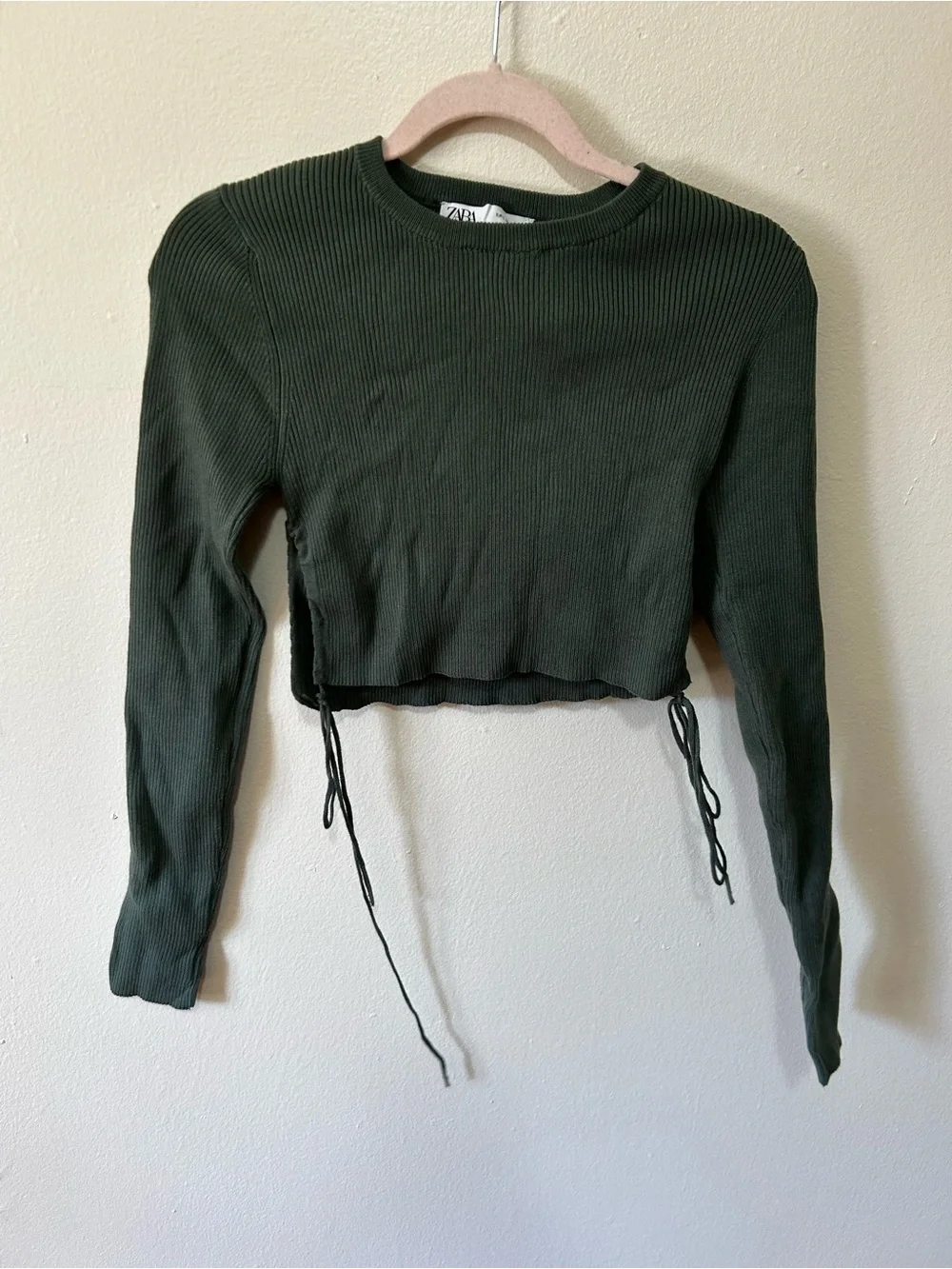 Zara Dark Green Ribbed Long-Sleeve Cropped Top with Side Drawstrings